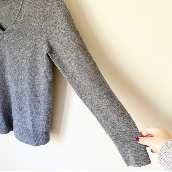 Halogen V-Neck Cashmere Sweater Dark Grey XS NWOT - Picture 8 of 11